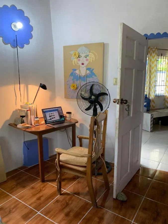 Robin Hood Guest House Port Antonio Jamaica