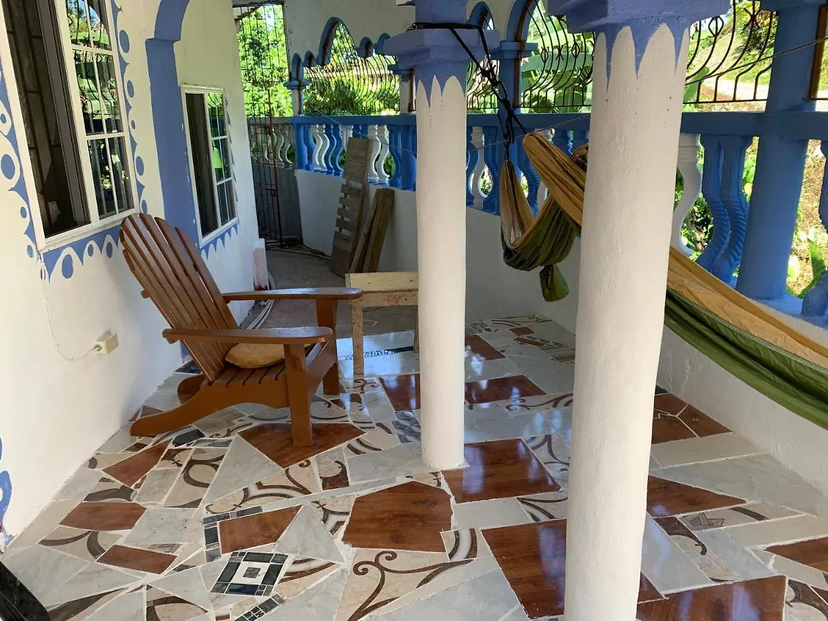 Robin Hood Guest House Port Antonio